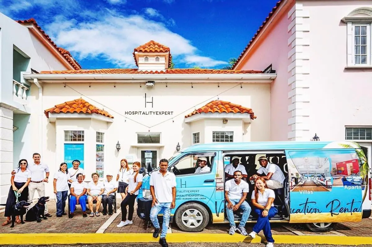 Hospitality Expert Bts 4 - Pool Beach & Bar Montego Bay Inn
