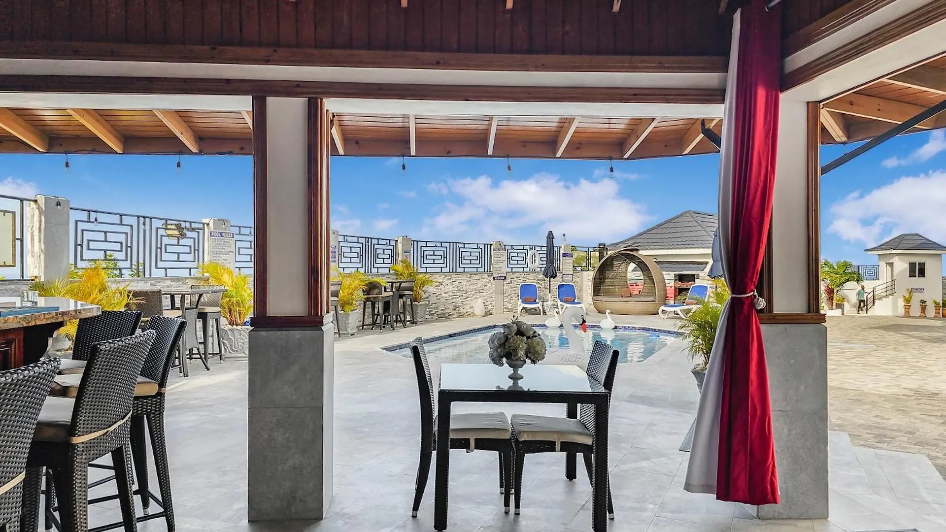 Inn Hospitality Expert Bts 4 - Pool Beach & Bar Montego Bay