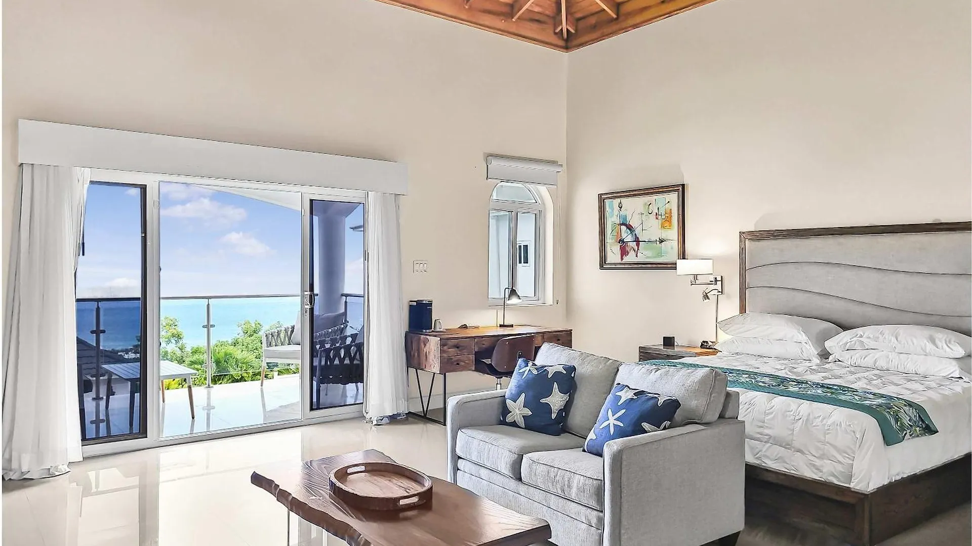 Hospitality Expert Bts 4 - Pool Beach & Bar Montego Bay