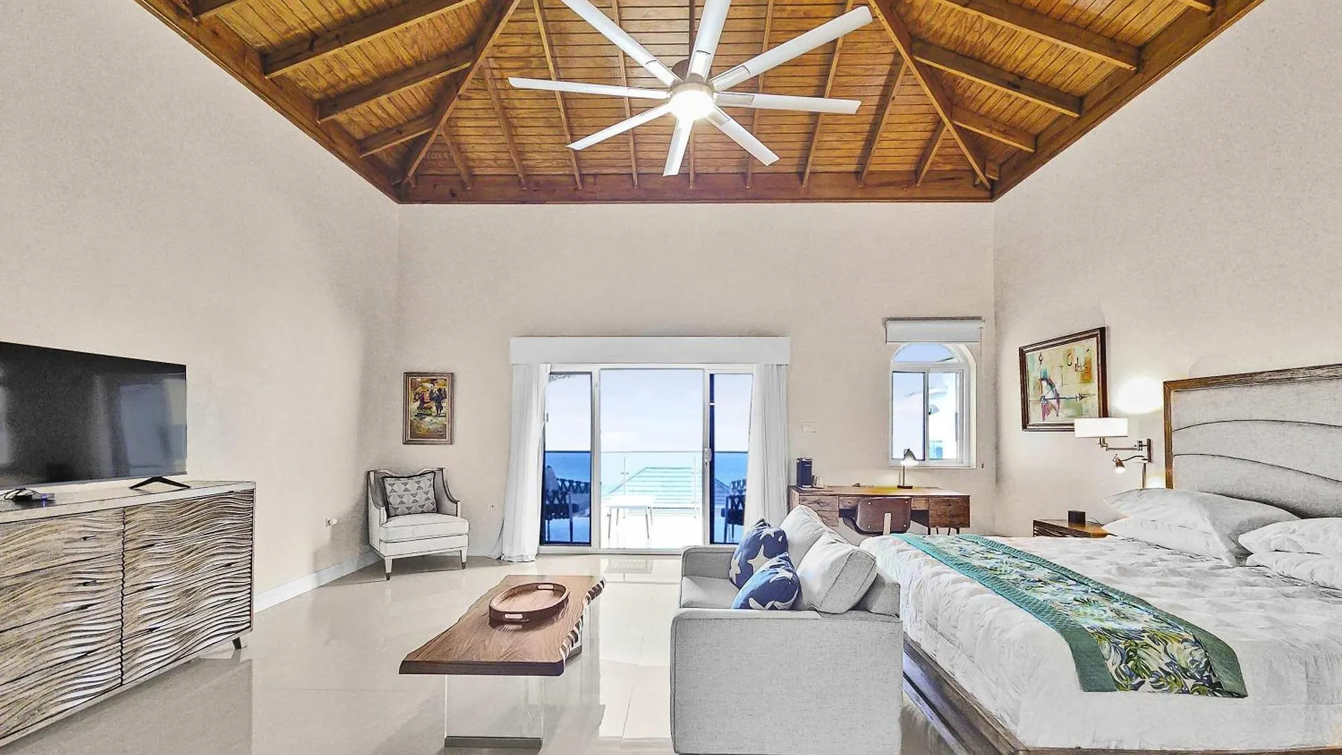 Inn Hospitality Expert Bts 4 - Pool Beach & Bar Montego Bay
