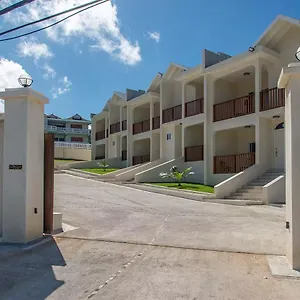 Luxury 2br Facing W/pool #3 Holiday home